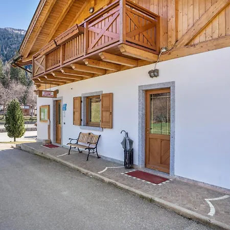 Chalet Camping Fae 3 Chalet Madonna di Campiglio