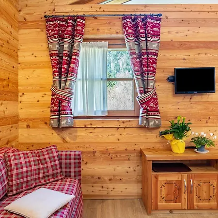 Chalet Camping Fae 3 Chalet Madonna di Campiglio
